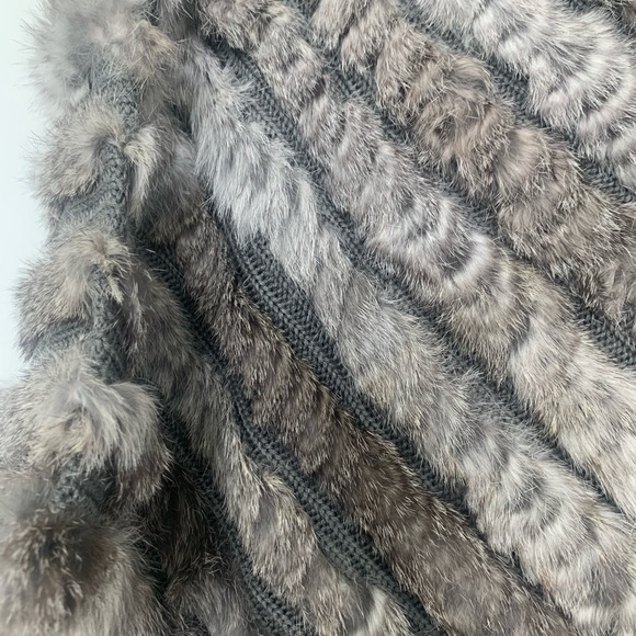 J.McLaughin Poncho Scarf - Picture 3 of 5